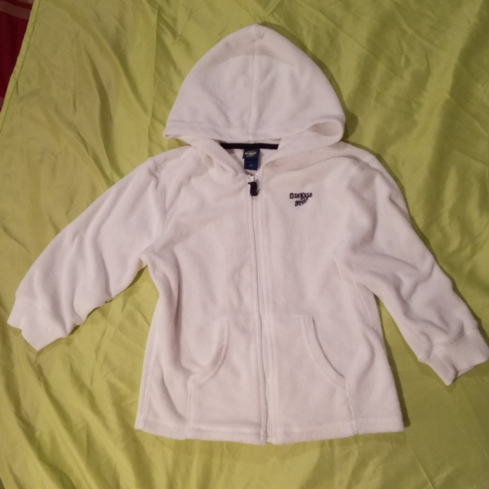 5-Piecee  4T-5T Jeans/Terry cloth bundle - Picture 4 of 16